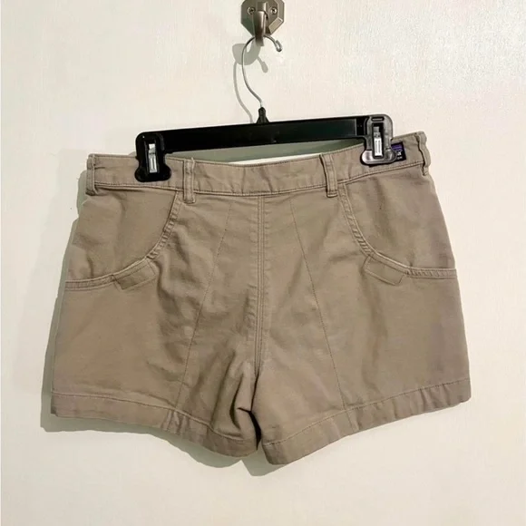 Women’s Patagonia shorts. Size 6. - Picture 2 of 3
